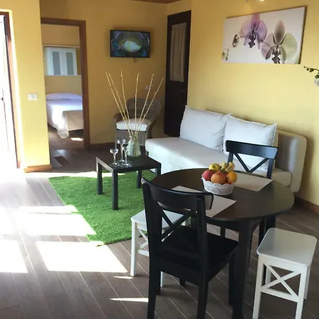 Casa Reyes בית נופש *